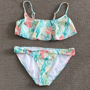 Old navy ruffle bikini top large bottom medium